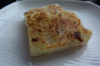 Pan-fried daikon radish cake
